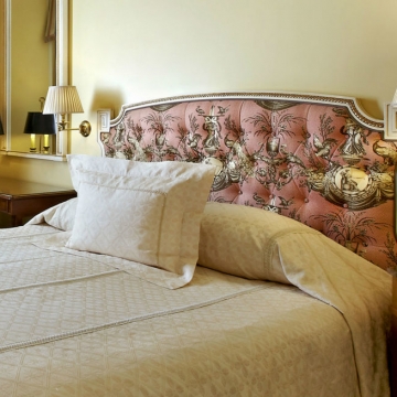 Classic Room. Hotel Grande Bretagne, Athens