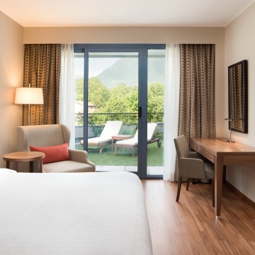 Deluxe Room with Terrace, Sheraron Hotel, Lake Como